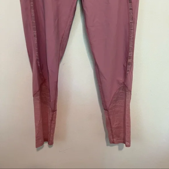 Victoria’s Secret | pink sport total knockout lace side leggings size XL - Picture 2 of 11